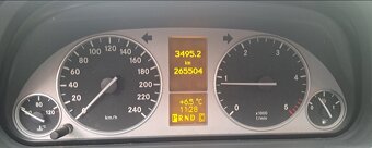 Mercedes-Benz B - 17