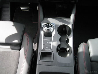 FORD KUGA 4x4, 2,5DURATEC HYBRYD HEV,183k, AUTOMAT - 17