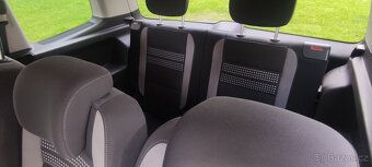 Volkswagen Touran 1.4 TSI, 103 kW, 7 míst, r. v. 2013 - 17