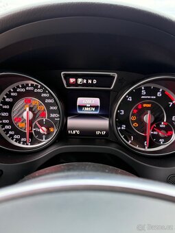 Mercedes-Benz CLA 45 AMG - 17