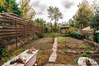 Prodej bytu 3+1 71m² se zahrádkou a dvougaráží – Nádražní - 17