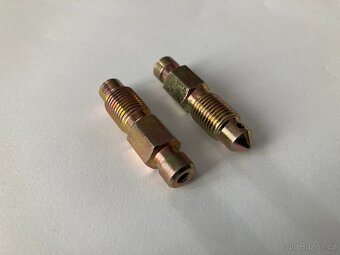 Uaz, Gaz, Aro predám hlavný brzdový valec - 17