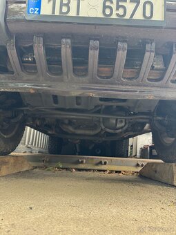 Jeep Wagoneer V8 - 17