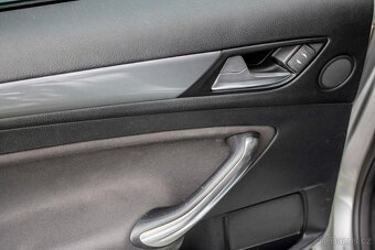 Ford Mondeo Combi 2.0 TDCi DPF (115k) Trend - 17