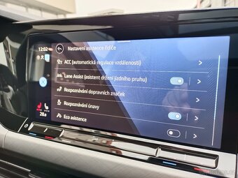 VW Golf 8 Variant 2.0TDI 85kW DSG Virtual Panorama Full LED - 17