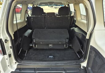MITSUBISHI PAJERO 3.2DiD 140KW 2016 1.MAJITEL XENON-7 MÍST - 17