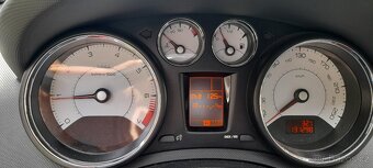 Peugeot 308 SW 1,6i 88kW   7-místný - 17
