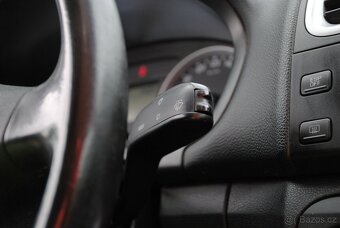 Škoda Roomster SCOUT 1.6 77kW - climatronic - 17