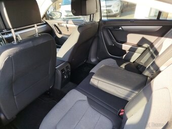 VW Passat LIMUZÍNA 1.4 TSi 90kW r.v. 12/2010, naj. 192.235km - 17