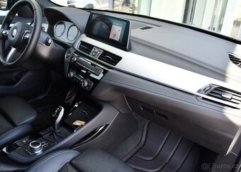 BMW X1 sDrive18d M-SPORT HUD - 17