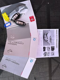 Nissan Leaf elektro 110KW,SOH92%, vč.DPH,Navi,Kamera,KeyFree - 17