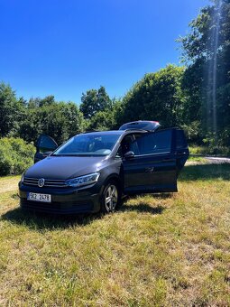 Volkswagen Touran 2.0 TDI - 17
