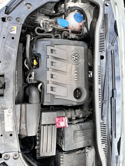 VW Touran 1.6 TDI - 17