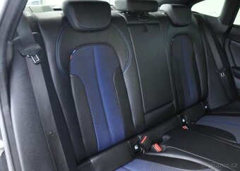 BMW Řada 2 218i M-SPORT ČR 1.MAJ - 17