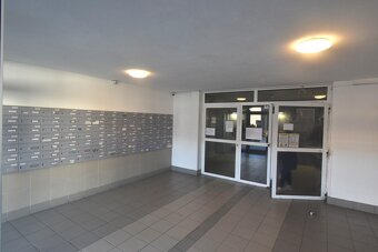 Prodej bytu 2+kk, 42m2, Holandská, Kladno - Kročehlavy - 17