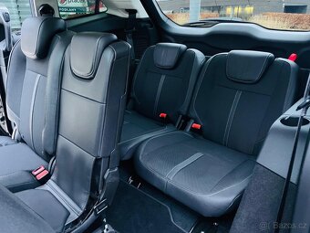 Ford Grand C-MAX 2.0TDCi MANUÁL SERVISKA 7MÍST TITANIUM - 17