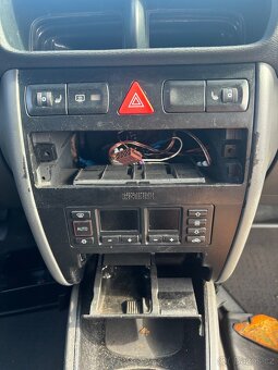 Zbytky Audi A3 A4 A6 - 17