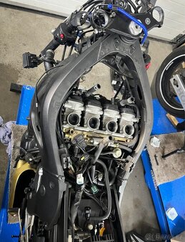 Yamaha r6 - 17