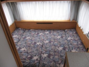 Prodám karavan Knaus Sudwind 450 uf,r.v.1993 + předstan. - 17