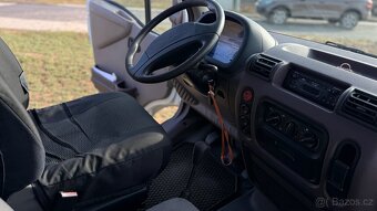 Renault Master 2,5 D - Obytný - 17