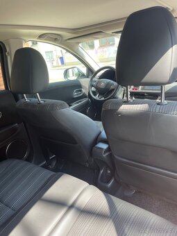 HR-V1.5i aut. převodovka xenony navigace alu F1 - 17
