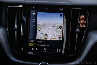 Volvo XC60 D4 2.0L Drive-E Momentum Geartronic - 17