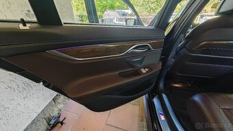BMW 750D M-Sport, xDrive, 2018, najeto jen 92500km, TOP STAV - 17