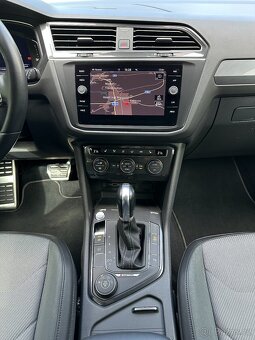 VW Tiguan Allspace 2.0 TSI 140kW R-Line, 4x4 DSG, 2020, ČR - 17