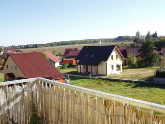 Moderní byt 3+kk 72 m² s balkonem a park.stáním, Mukařov - 17