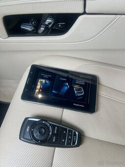 BMW 750Li xDrive - 17