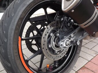 KTM 125 Duke - 17