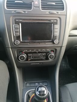 Vw golf 6  1.6 tdi, Nezávisle topení, Tažné zařízení - 17