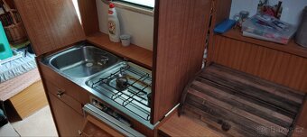 Tabbert karavan pro 6 lidí - nepojízdný - 17