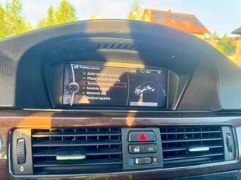 BMW 330d E91 Touring 180kW • Automat • TOP výbava, Lifestyle - 17