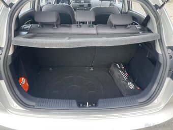 Kia Rio 1,3i benzin rok 2013 koup CZ - 17