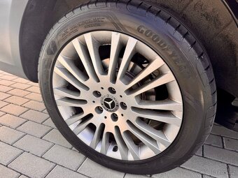 Mercedes-Benz Vito Tourer 116 CDI XL/AUTOMAT/120kW/9 míst - 17