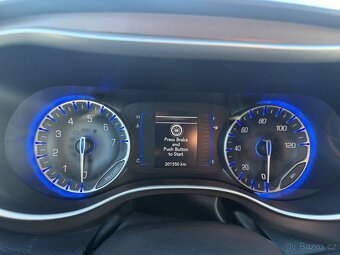 Chrysler Pacifica 3,6 Touring L DVD 2018 - 17