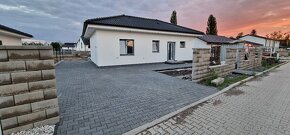 Prodej 4x rodinný dům 115 m², pozemek 737 m² - 17