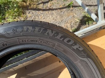 Zánovní letní pneu 205/60/16 Dunlop Sport BluResponse - 17