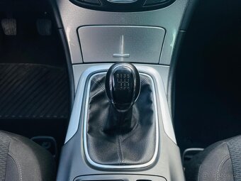 Opel Insignia 2.0D 103KW MANUÁL VÝHŘEV SERVISKA BEZ AD BLUE - 17