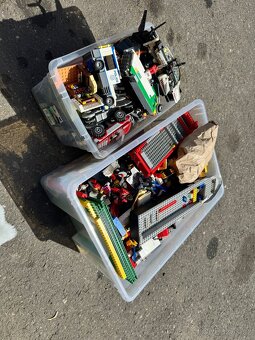 2 plné bedny stavebnice Lega cena je za komplet tak to vidít - 17