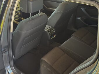 VOLKSWAGEN PASSAT 1.MAJ FULL LED PANO KAMERA SERVIS - 17
