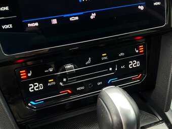 ✅ VW Passat R-Line 2.0TDI 110kw DSG7 IQ Lights Ťažné Servis - 17