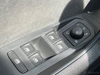 Škoda Kodiaq 2.0 TDi Sportline 4x4 DSG 123 Tkm nez. topení - 17