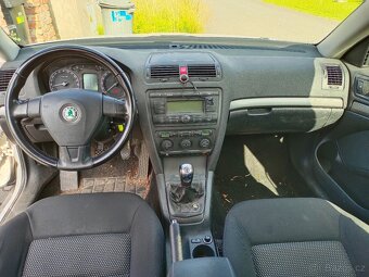 Škoda Octavia 1.6 FSi 85 Kw, Elegance - 17