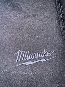 Vyhřívaná bunda Milwaukee M12 vel. L - 17