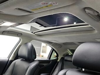 2015 LEXUS LS460 AWD - 17