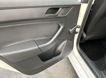 Rapid Spaceback 1.2/55kW KLIMA r.v.2015 najeto 92tkm - 17