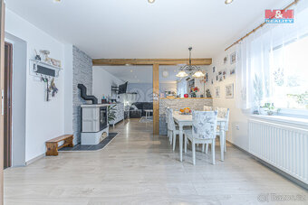 Prodej rodinného domu, 140 m², Okřesaneč, pozemek 1586 m² - 17