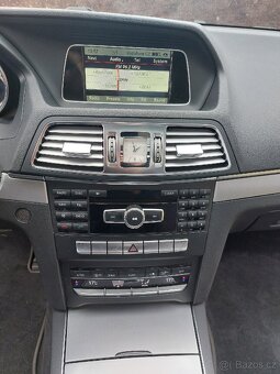 Mercedes-Benz E kupé 220CDI W207,automat,PANO,servis MB - 17